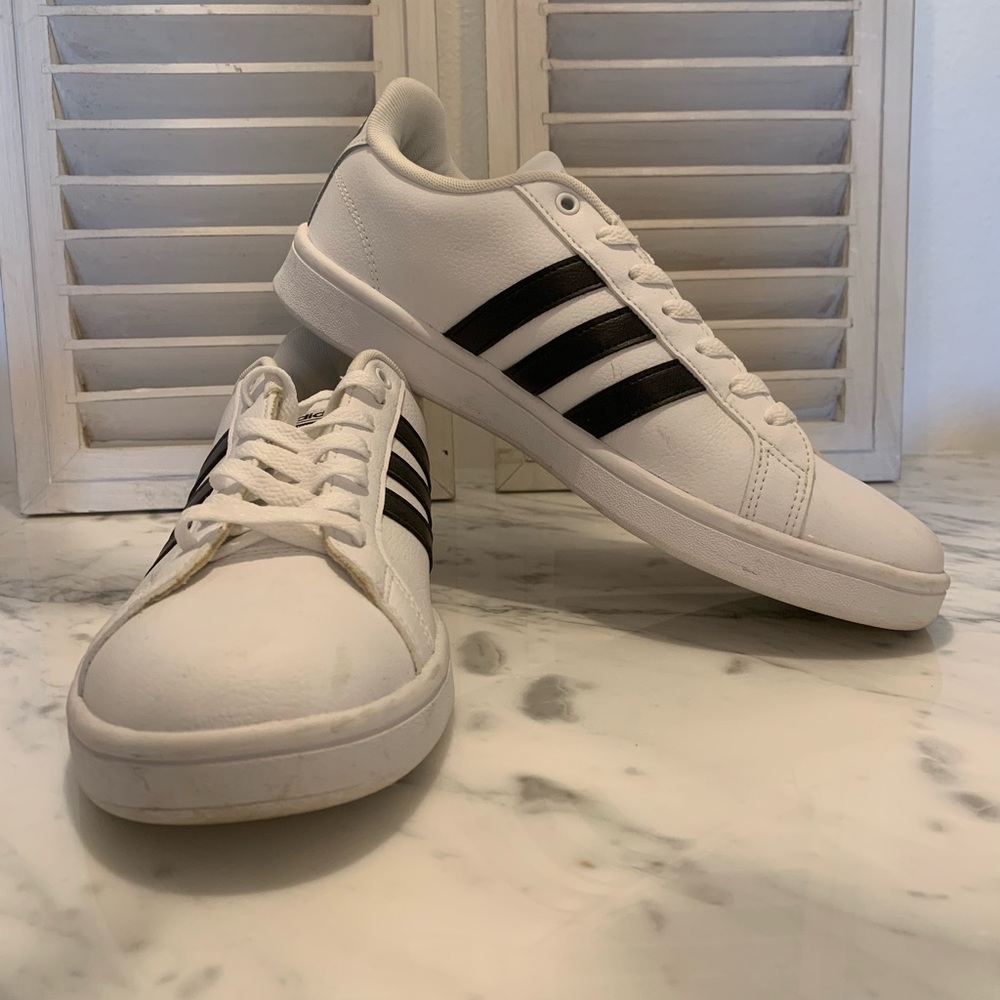White Adidas Neo Cloudfoam Memory Footbed women’s sneakers